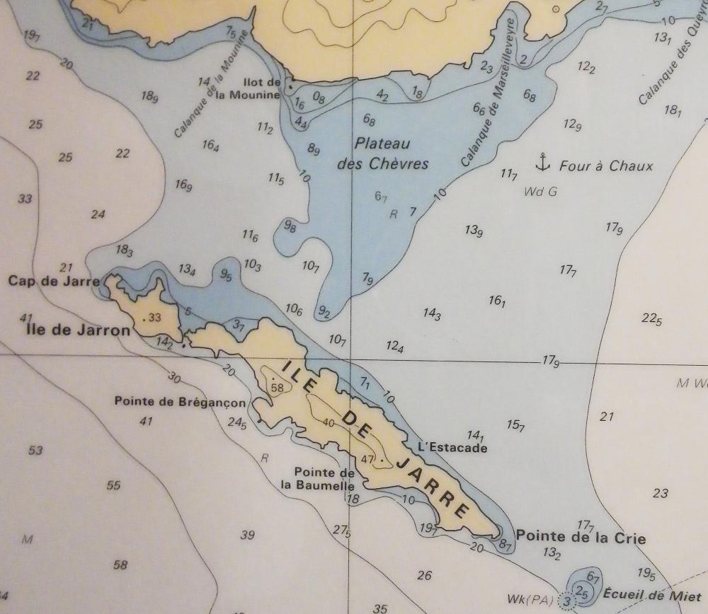 Îlot de la Mounine : l'Îlot de la Mounine et le Plateau des Chèvres, les Îles de Jarre et de Jarron sur une carte du Service Hydrographique et Océanographique de la Marine de 1997