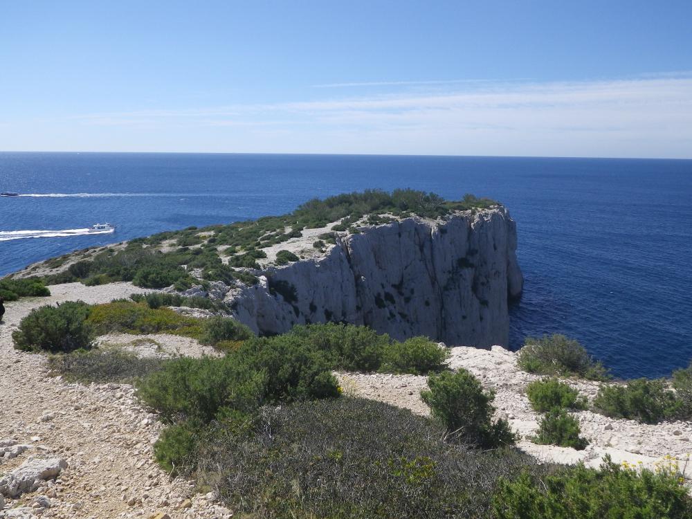 Cap Morgiou : le Cap Morgiou vu de la Calanque de la Triperie