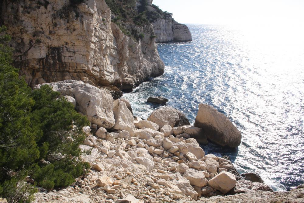 Calanque de St-Jean de Dieu ou de l'Oeil de Verre : la Calanque de St-Jean de Dieu ou de l'Oeil de Verre