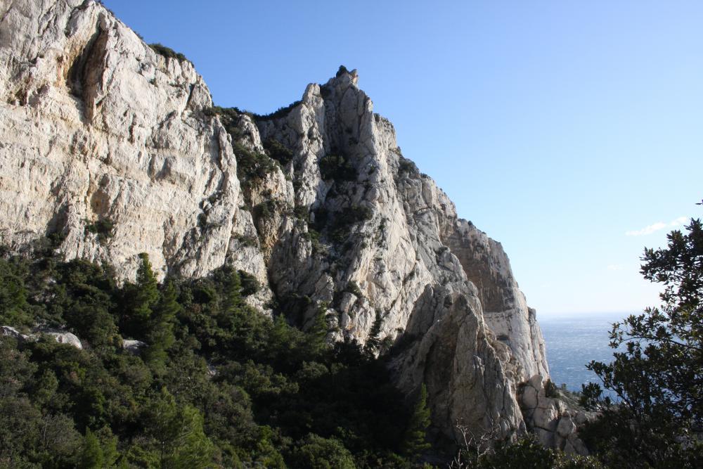 Col des Charbonniers : la Cheminée du CAF, vue depuis le Val Vierge