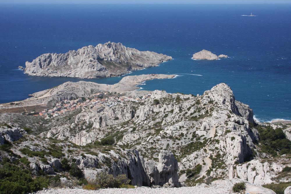 Île Maïre : les Goudes, l'Île Maïre et son Tiboulen vus de Béouveyre