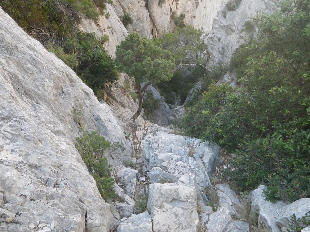 Escalier des Géants : la brèche de l'Escalier des Géants vue du dessus