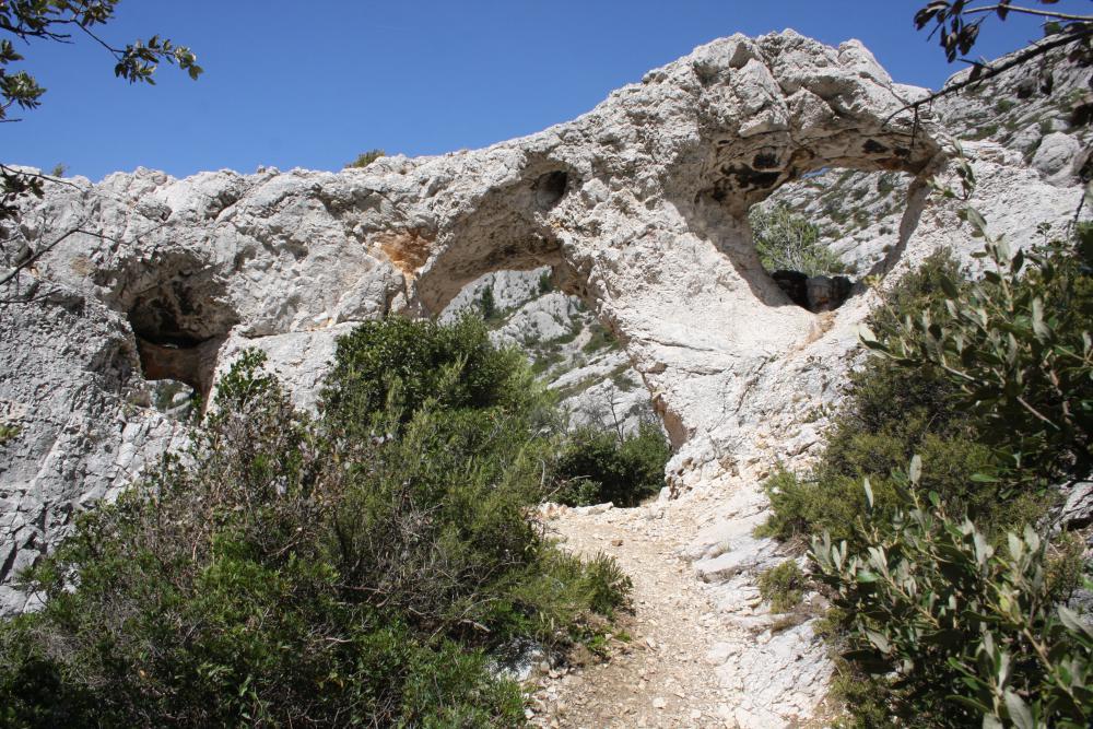 les Trois Arches : une curiosité rocheuse : les Trois Arches