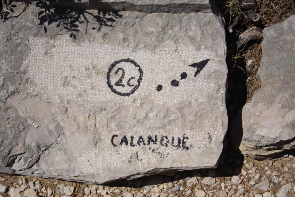 Calanque de Podestat : marquage de la bretelle d'accès à la Calanque de Podestat