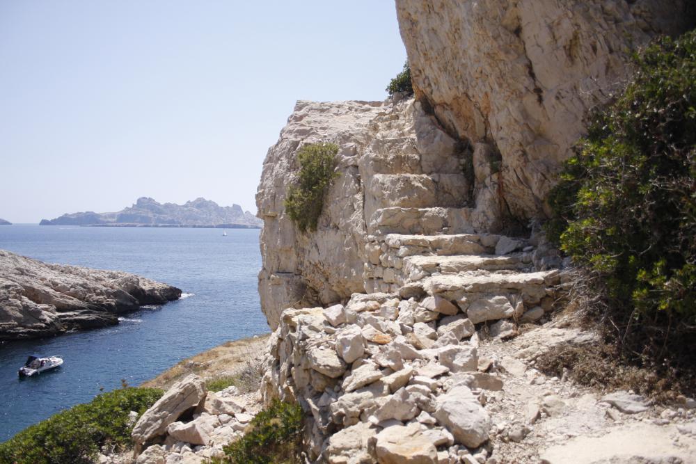 Calanque de Podestat : un bel escalier dans la Calanque de Podestat