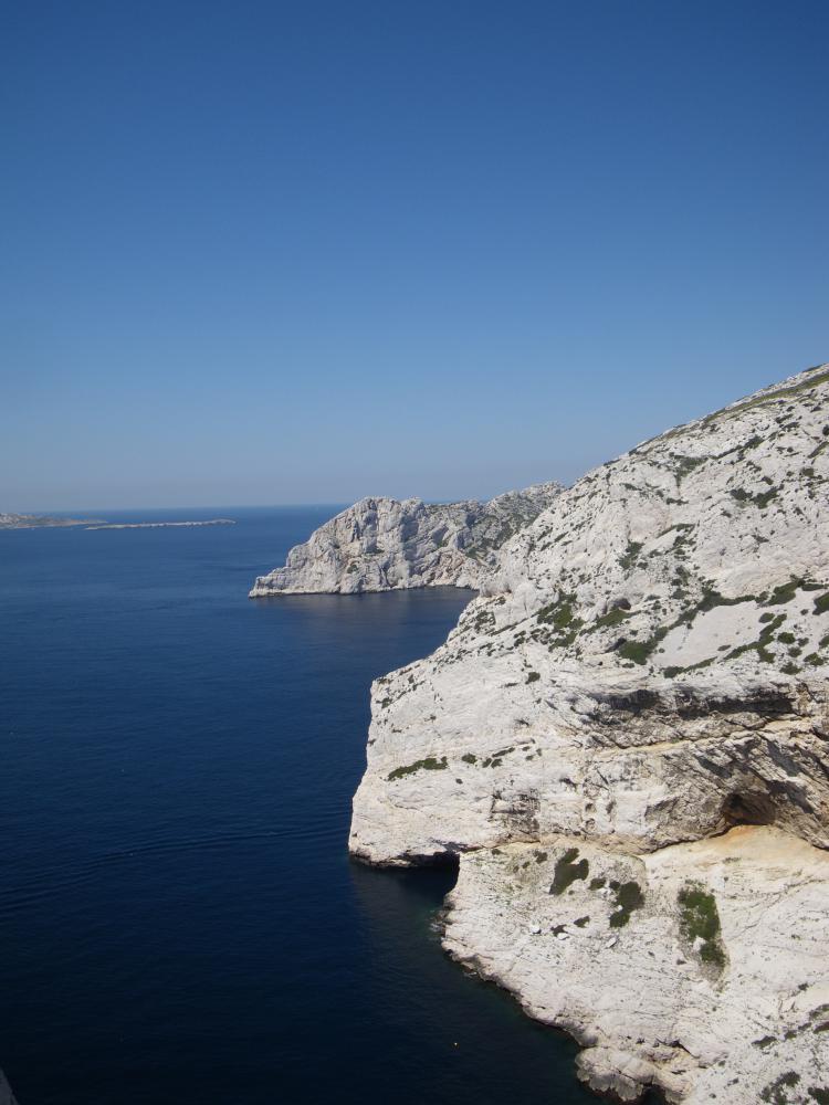 Bec de Sormiou : le Bec de Sormiou vu de la Calanque du Cancéou