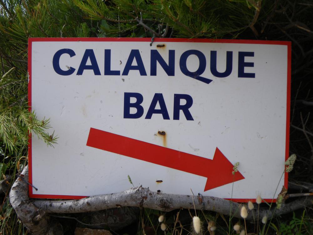 Calanque de Marseilleveyre : signalisation de la Calanque bar de Marseilleveyre