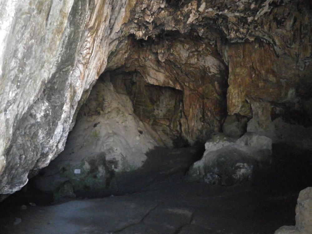 Grotte St-Michel d'Eau Douce : l'entrée de la Grotte St-Michel d'Eau Douce
