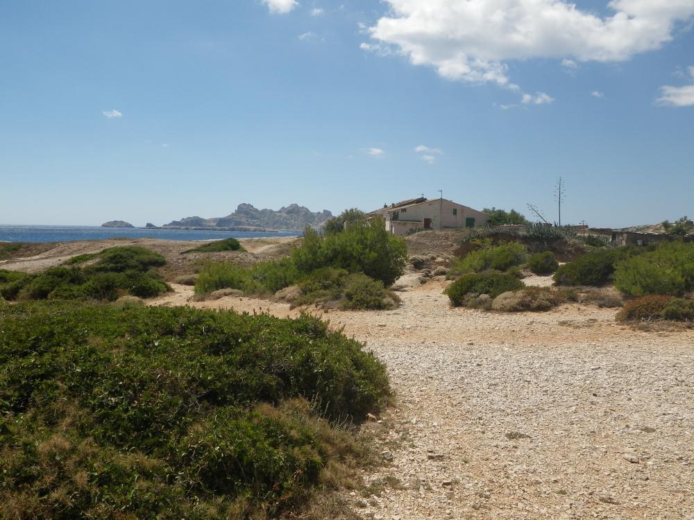 Calanque de Marseilleveyre : des constructions de la Calanque de Marseilleveyre